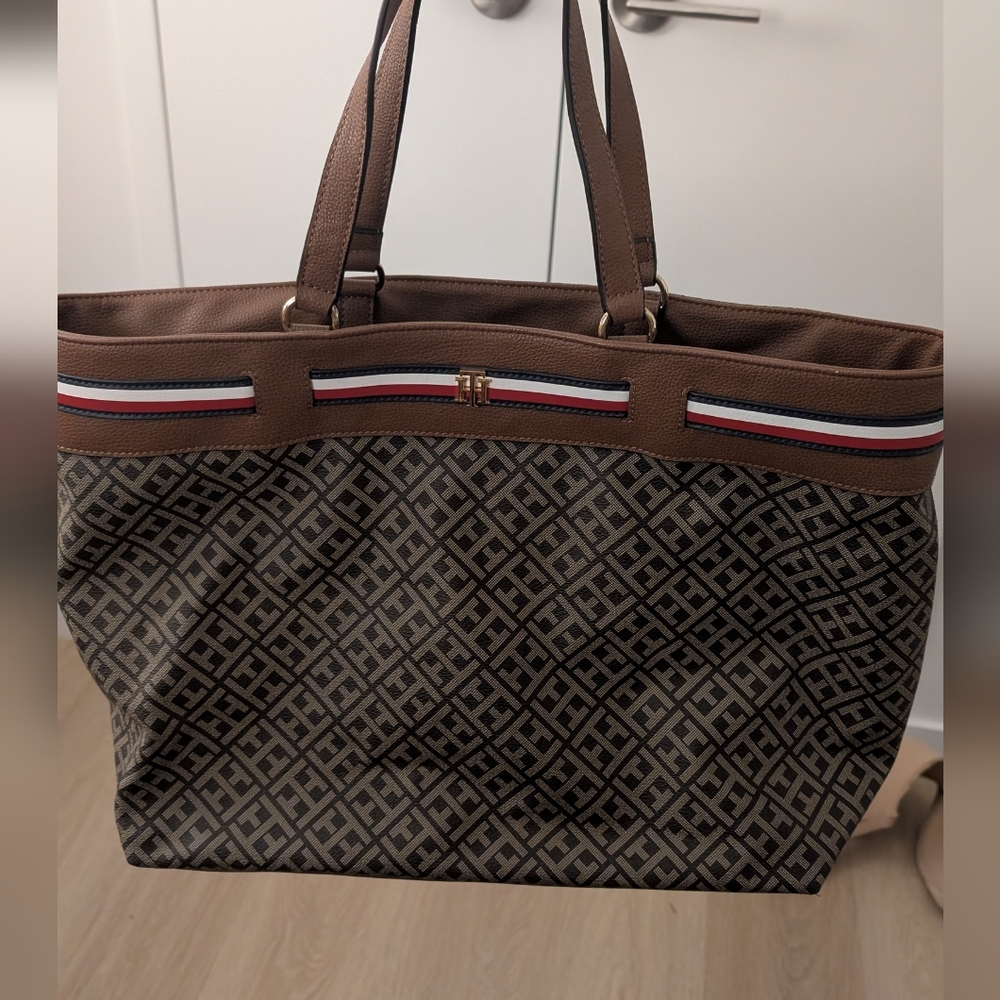 Tommy Hilfiger Monogram Tote